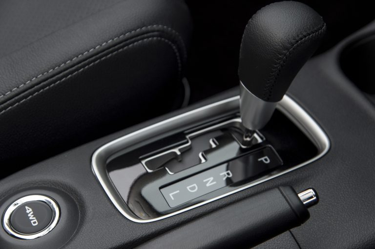 تعمیر گیربکس اتوماتیک میتسوبیشی اوتلندر | خدمات تخصصی و حرفه‌ای