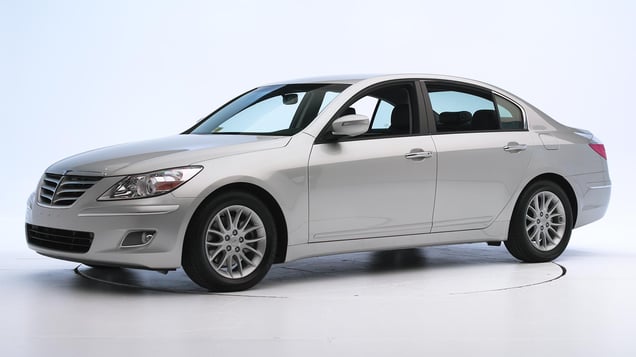 تعمیر گیربکس اتوماتیک هیوندای جنسیس سدان | خدمات تخصصی و حرفه‌ای